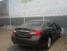 Nissan fuga