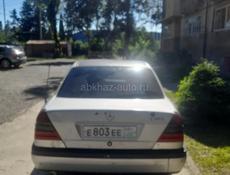 Mercedes-Benz 124