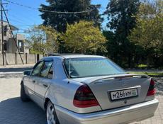 Mercedes-Benz C-Класс