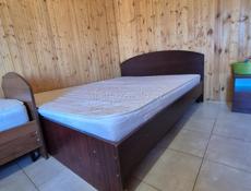 Продаю б/у кровати