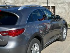 Infiniti FX