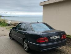 Mercedes-Benz E-Класс