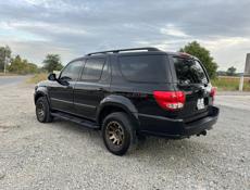 Toyota Sequoia