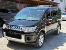 Mitsubishi Outlander XL