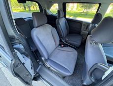 Honda FR-V