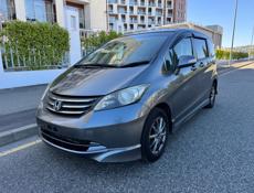 Honda FR-V