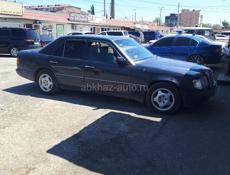 Mercedes-Benz 124