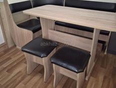 Кухонный уголок  ! В отличном состоянии . Доставка есть ) 