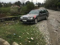 Mercedes-Benz 124