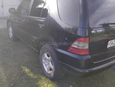 Mercedes-Benz ML