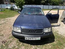Audi 100