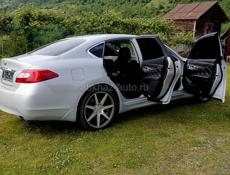 Nissan Fuga