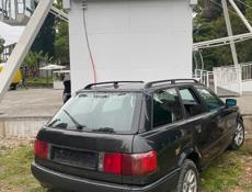 Audi 80