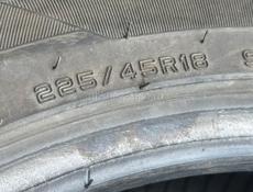 R 18 225/45