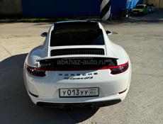 Porsche 911 Carrera