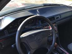 Mercedes-Benz 124