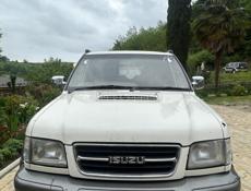 Isuzu Trooper