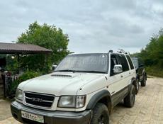 Isuzu Trooper