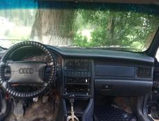 Audi 80