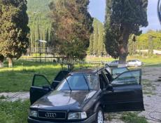 Audi 80