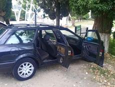 Audi 80