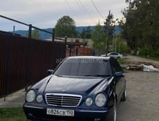 Mercedes-Benz E-Класс