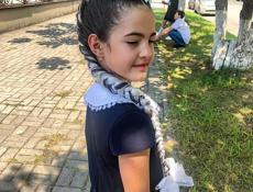 Я плету все виды косичек 