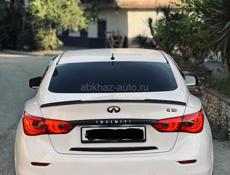 Infiniti Q30
