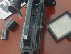 Продаётся видеокамера) писать на ватсапп по номеру 7238300