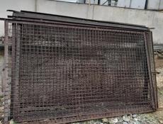 Продаю сетку подходит для ограждения очень прочная 