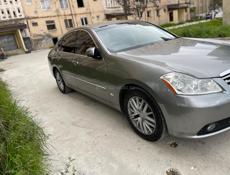 Nissan fuga