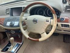 Nissan fuga