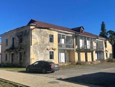 Срочно продается объект с прилегающей территорией в поселке Агудзера