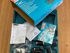 Аккумуляторная дрель-шуруповерт Makita LXT DDF453RFE