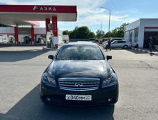 Infiniti M35