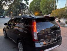 Mitsubishi Grandis