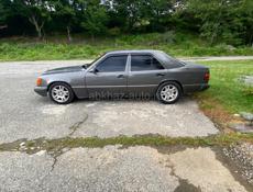 Mercedes-Benz 124