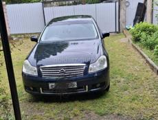 Nissan fuga