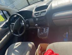 Mitsubishi Space Wagon