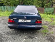 Mercedes-Benz 124