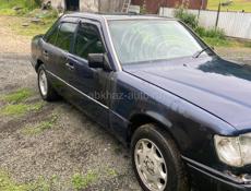Mercedes-Benz 124