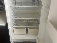 Продаётся холодильник за 10000 рублей 