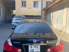 Nissan fuga