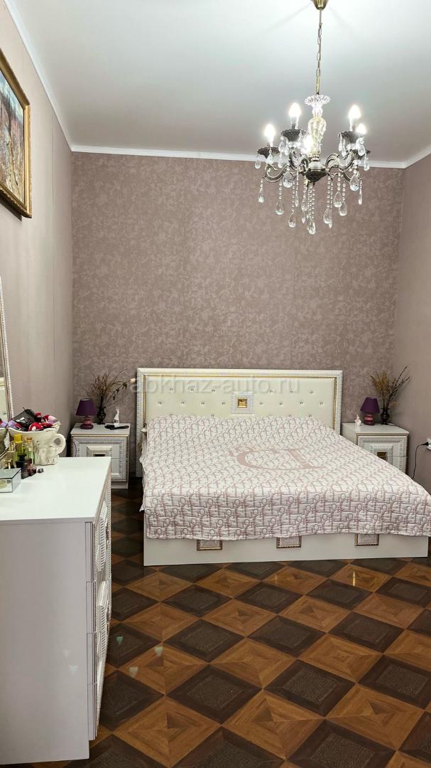 Сдаётся квартира по суточно для приезжых гостей! Квартира расположена в Цандрипше, ; возле рынка всё в шаговой доступности в квартире есть все условия для отдыха ,звонить  по телефону+79409600965 ,,уточните цены по указанному телефону