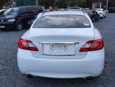 Nissan fuga