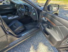 Nissan fuga