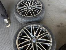 Продаются диски с резиной 245/40 r20