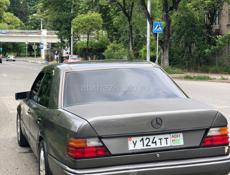 Mercedes-Benz 124