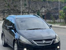 Mitsubishi Grandis