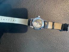 Срочно Часы OMEGA